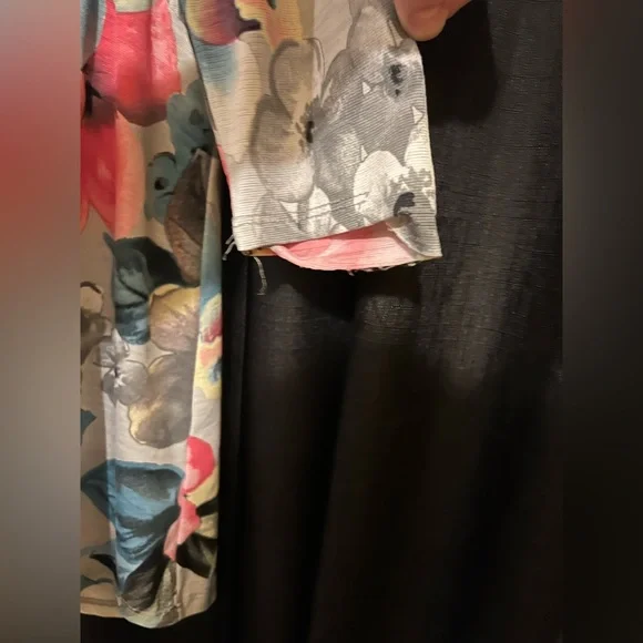 Honey Me Boutique Blouse - Picture 3 of 3